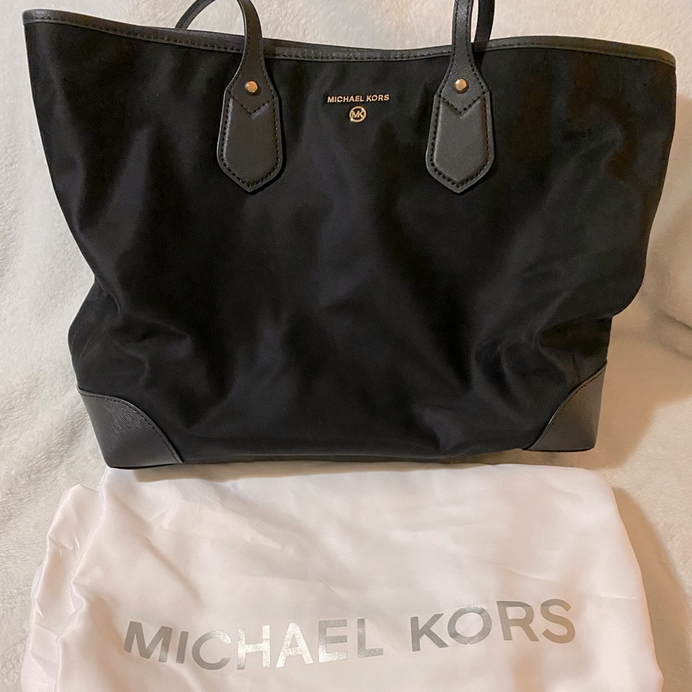 Michael Kors large black tote never used